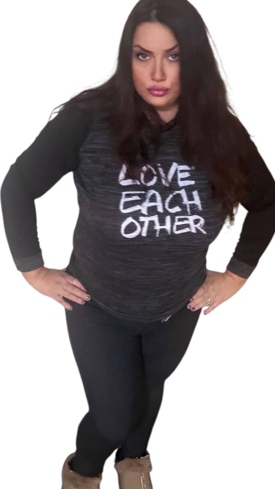 maglietta di lana trendy